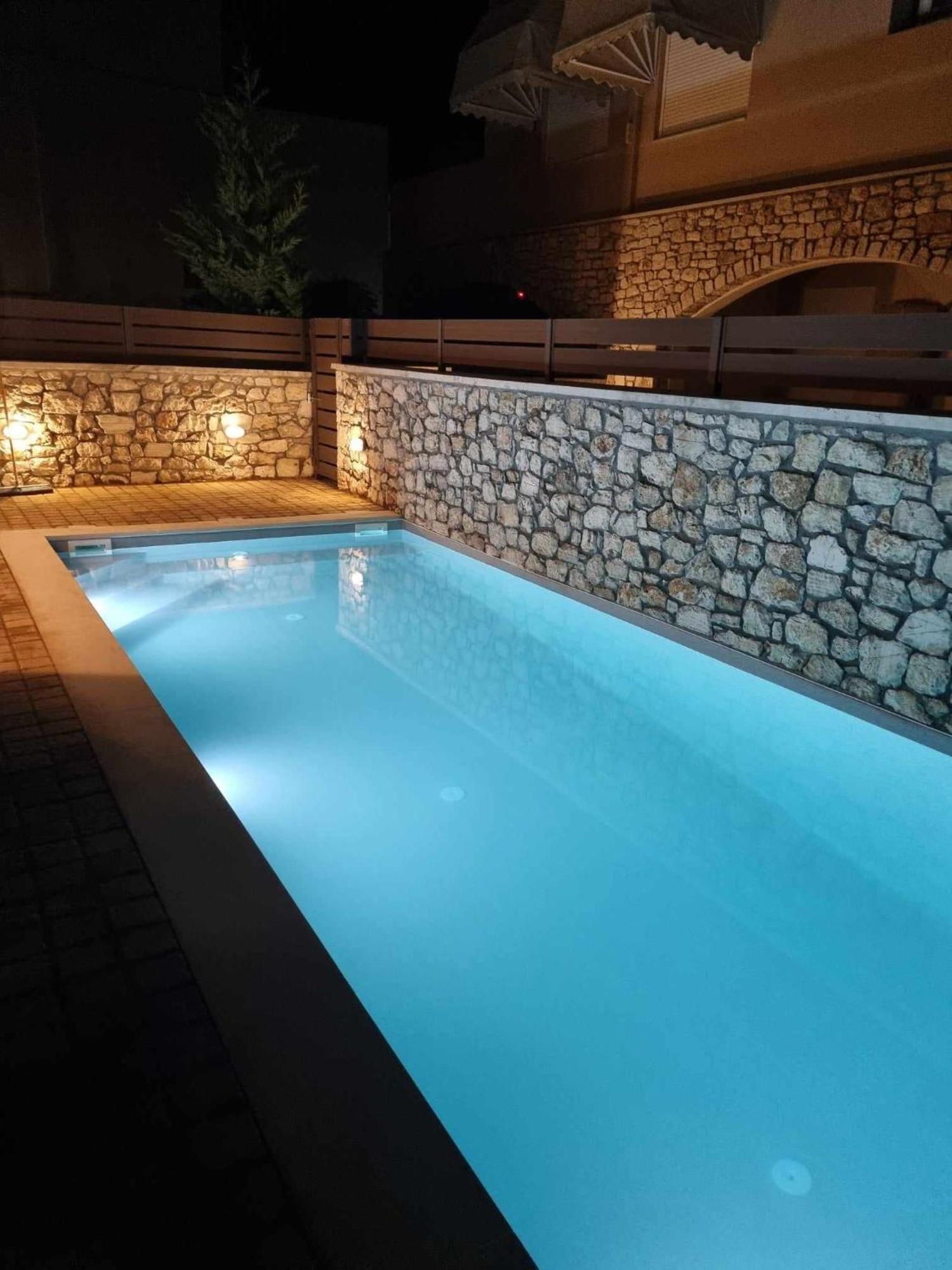 Lydia'S Inn 1 With Private Pool 멜리션 외부 사진